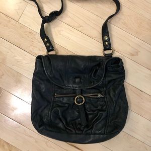 Lucky cross body bag